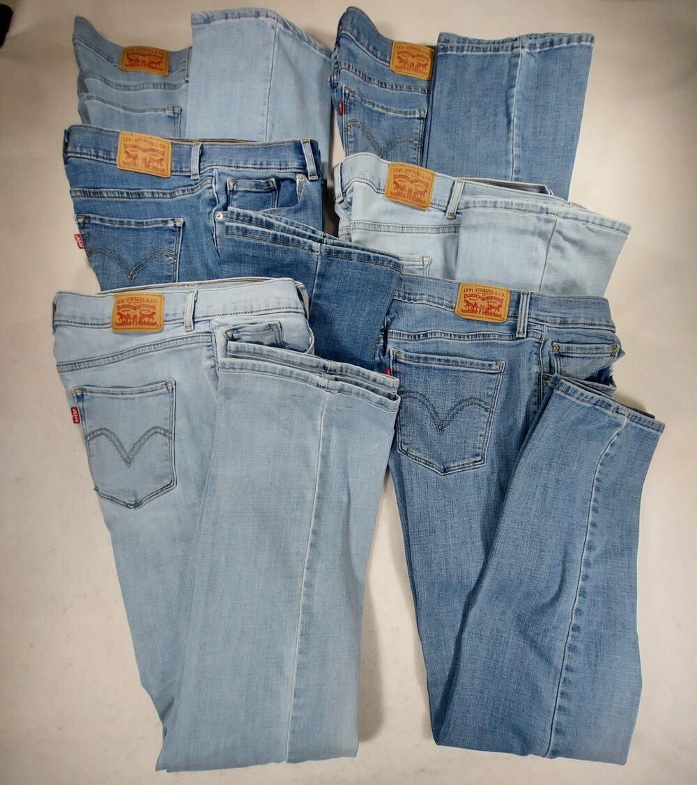 Levi's Women's Jeans Lot of 6 Size 6 Straight/Boot Cut Dark/Light Denim Assorted